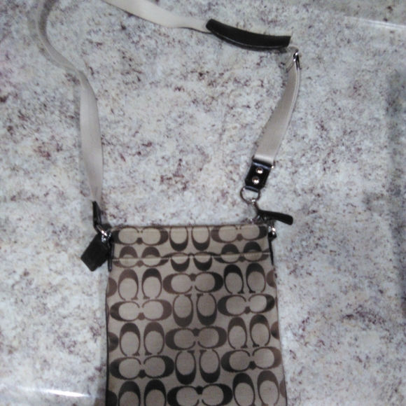 Coach crossbody bag - Picture 2 of 2